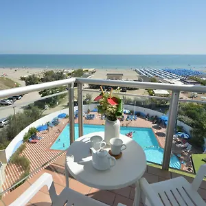 **** Hotel Bellevue - Sul Mare Italia